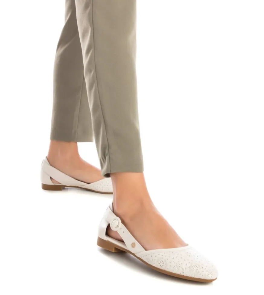 Carmela "161584" White - Ballerina Flat