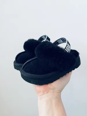 Fuzzy Slip-On Clogs // 7 Toddler